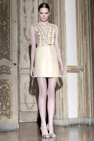 Look 25